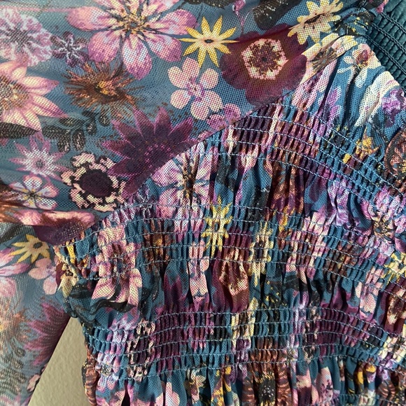 Blue Purple Floral Lauren Conrad  Sheer Stretchy Top long sleeve 3x plus - Picture 6 of 7